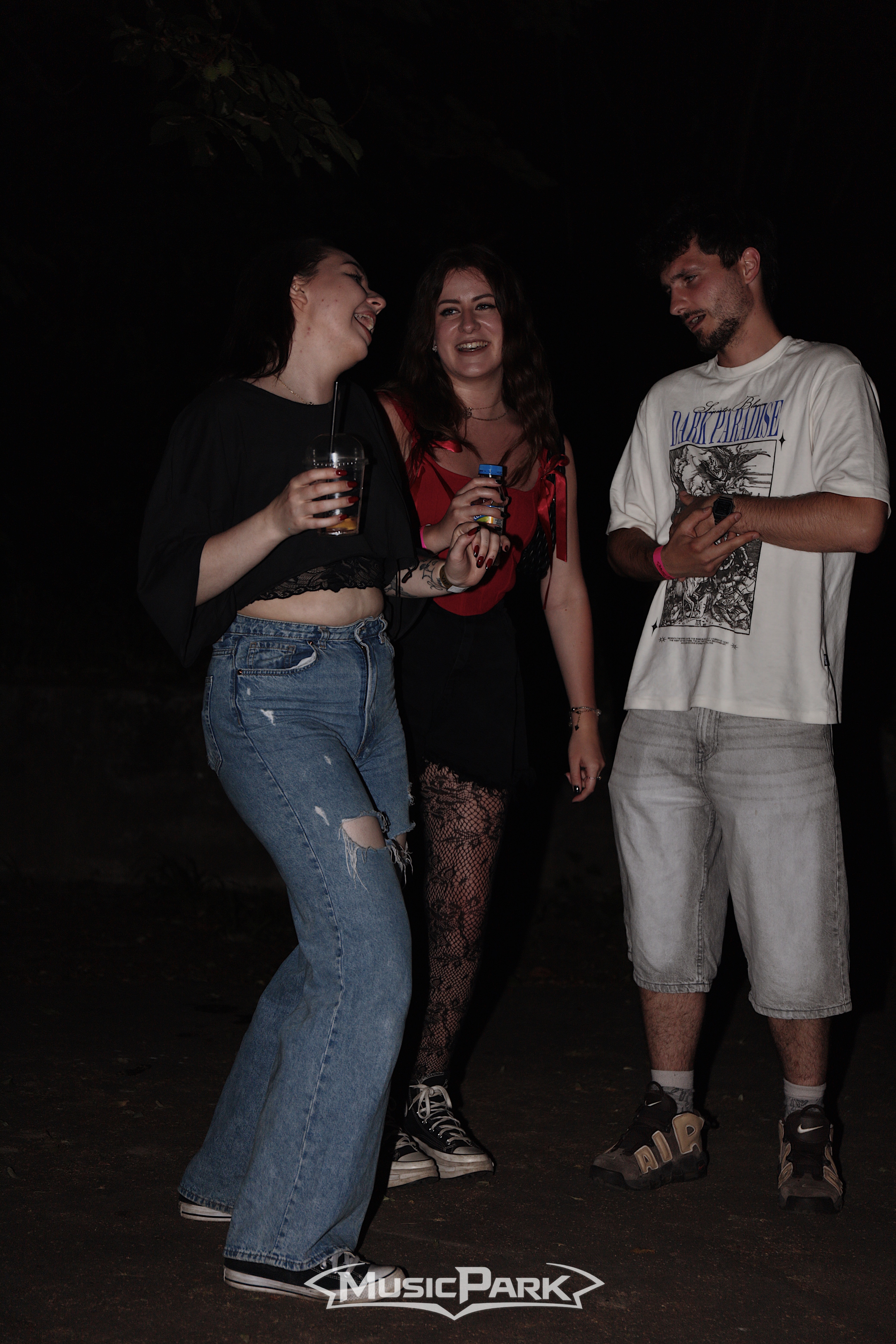 SUMMER WAVE - DOMINIKA MIRGOVÁ | ADISS | ŠORTY | DAWE WHITE