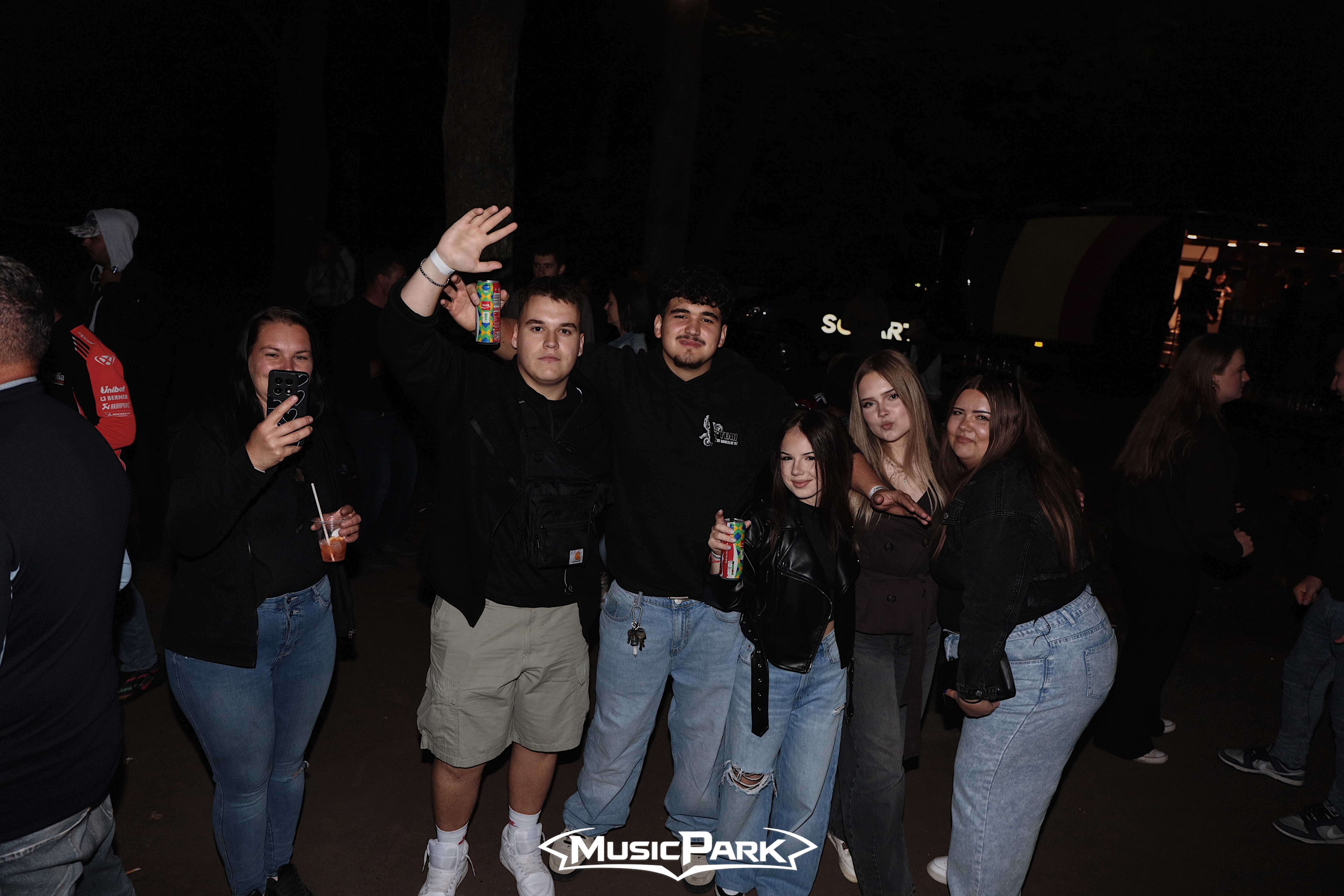 DJ EKG