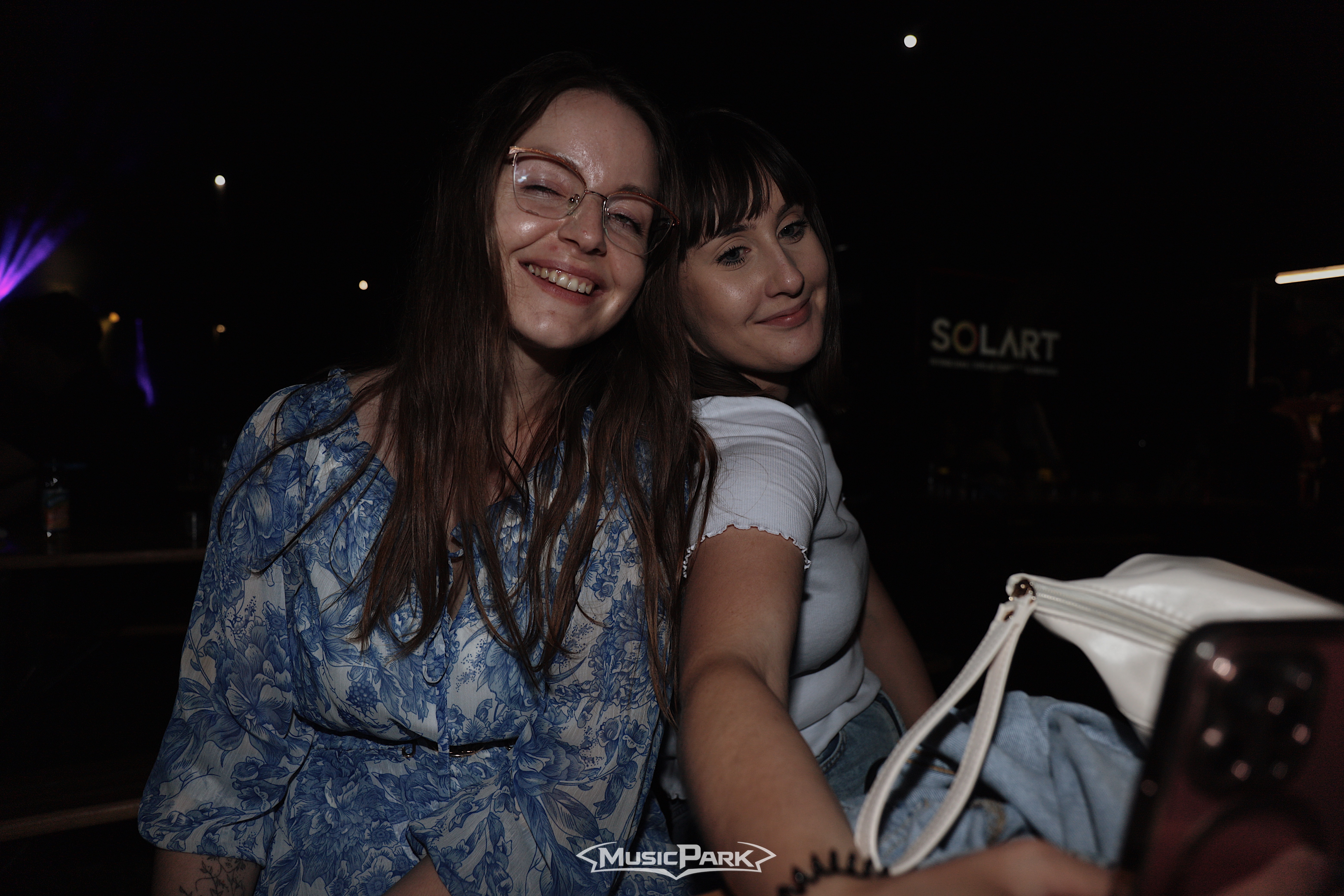 SUMMER WAVE - DOMINIKA MIRGOVÁ | ADISS | ŠORTY | DAWE WHITE