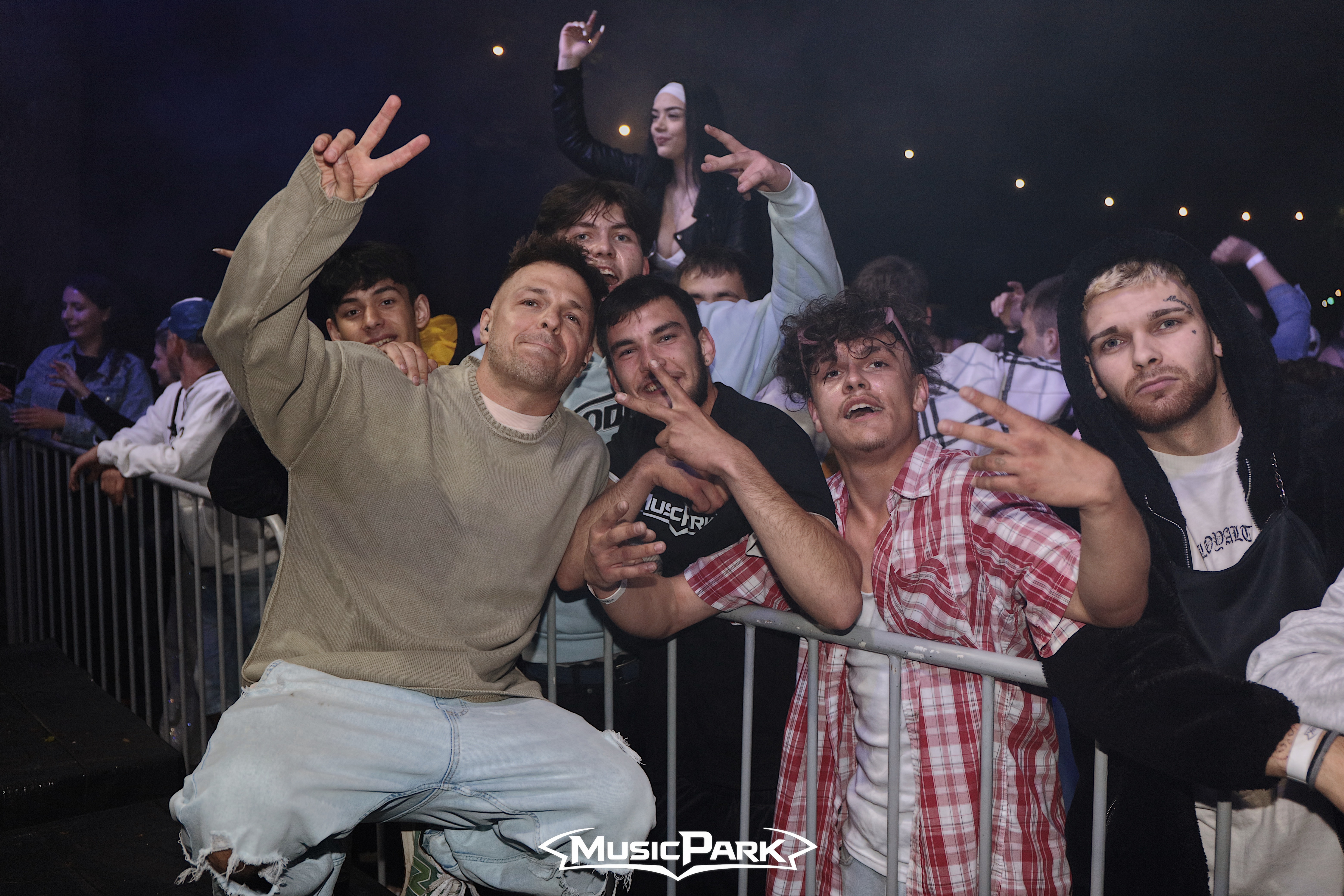 DJ EKG