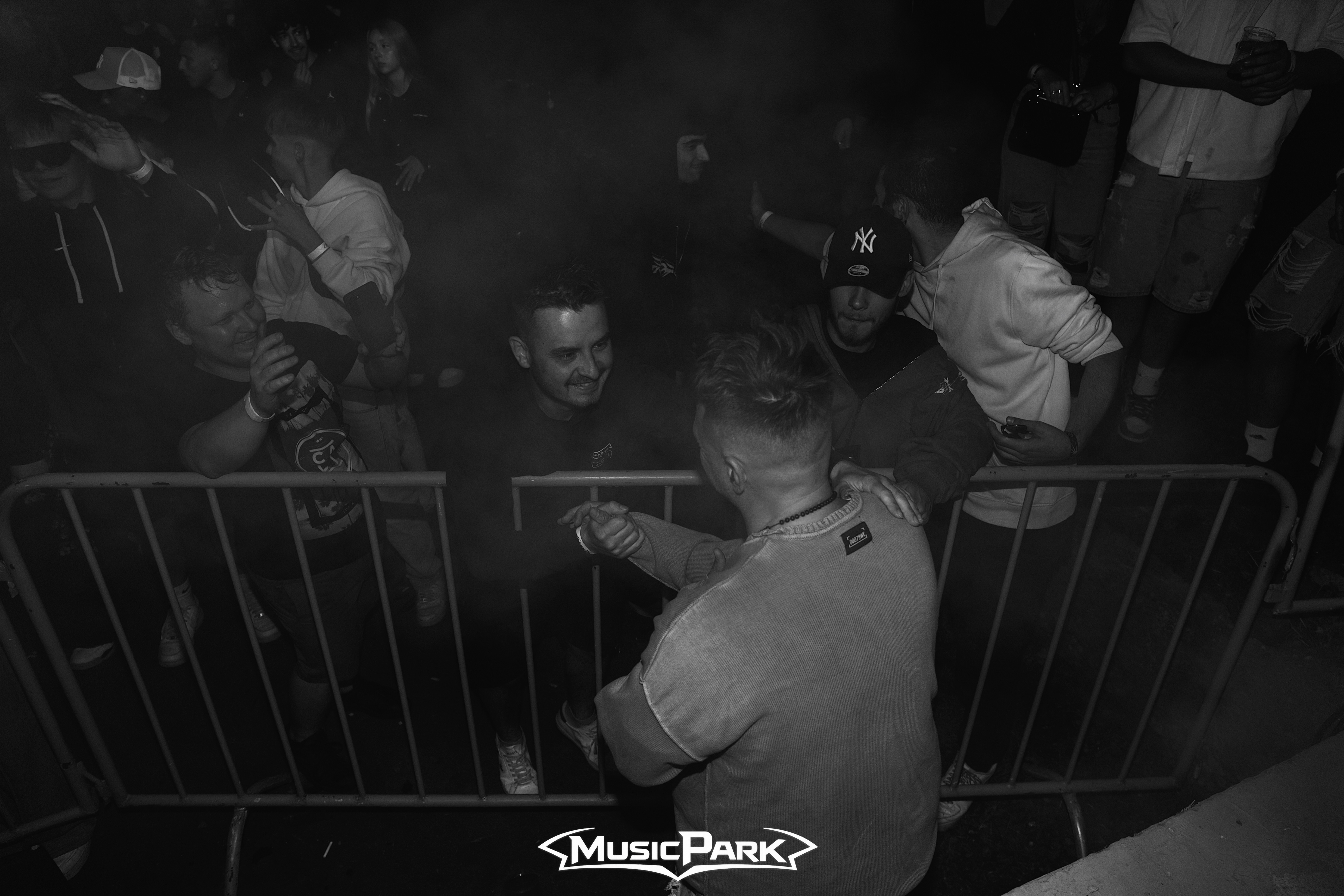 DJ EKG