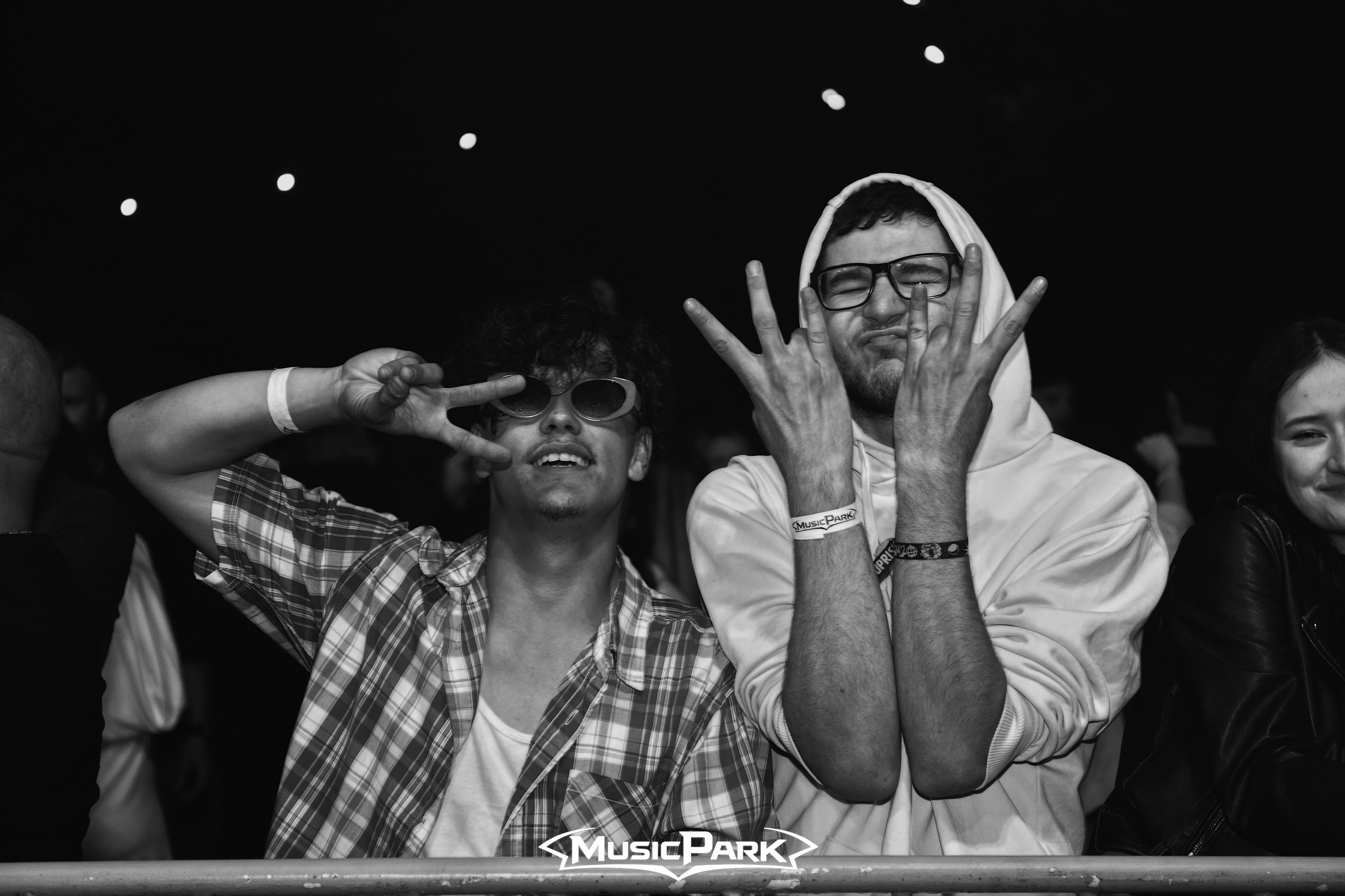 DJ EKG