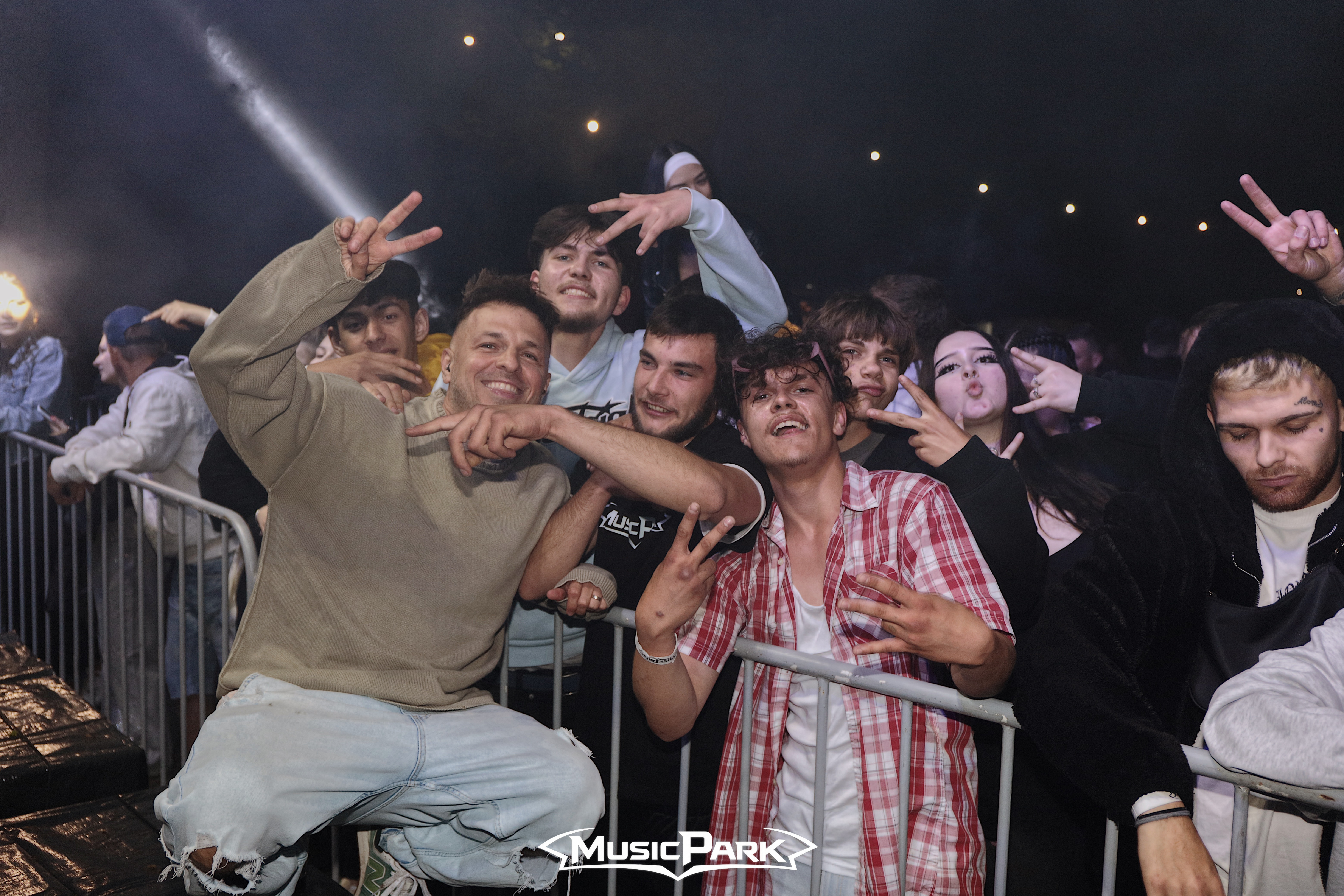 DJ EKG