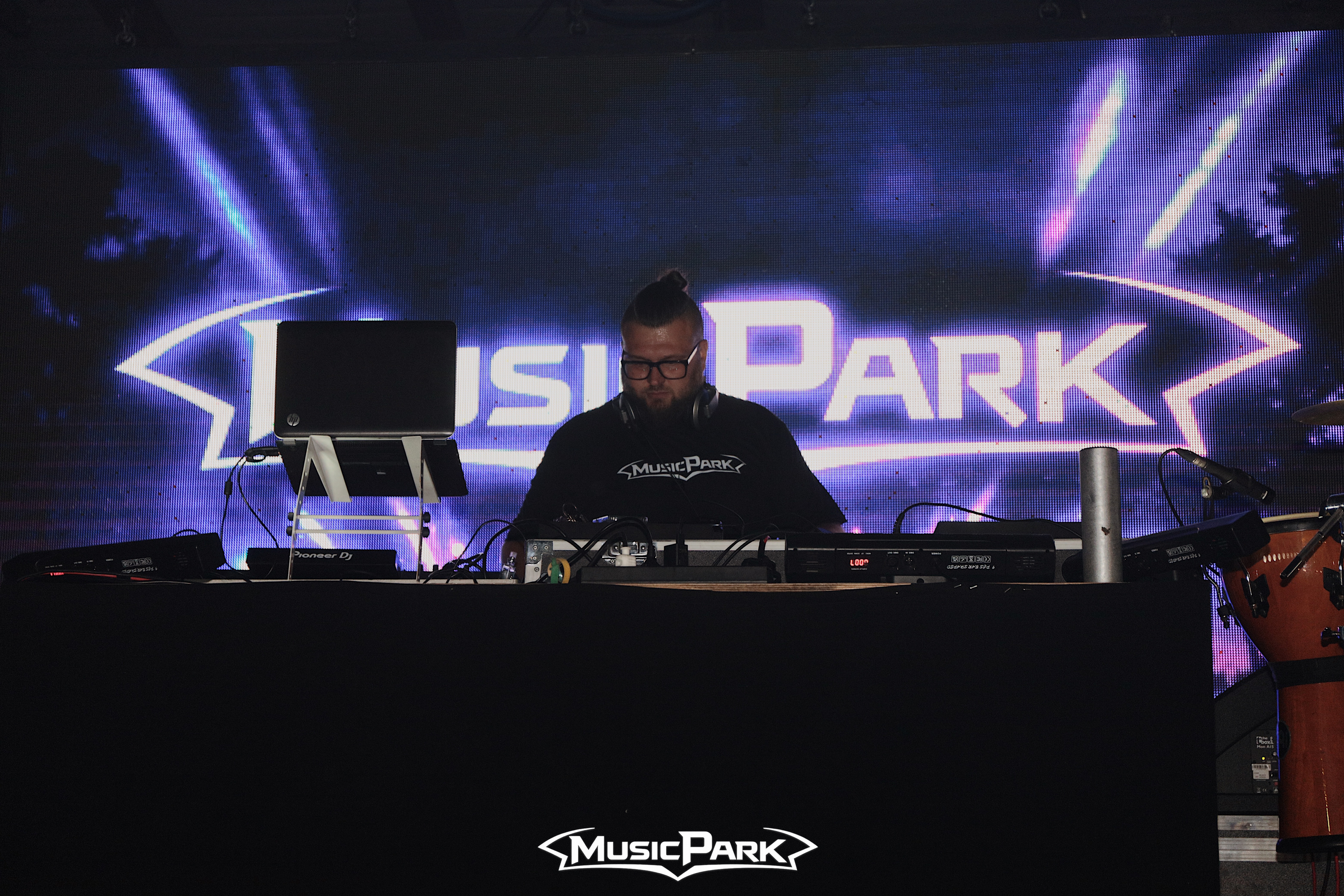 DJ EKG