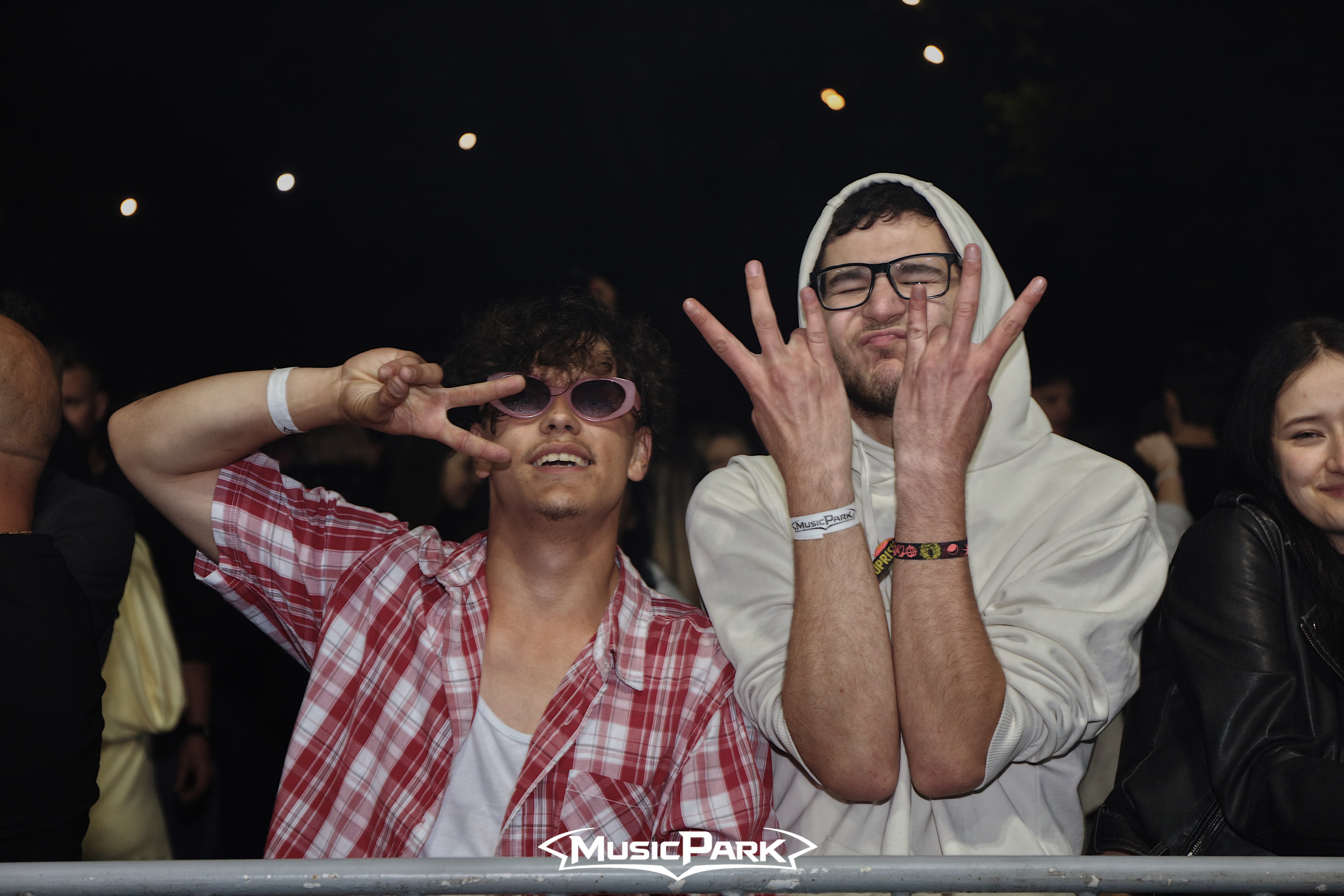 DJ EKG